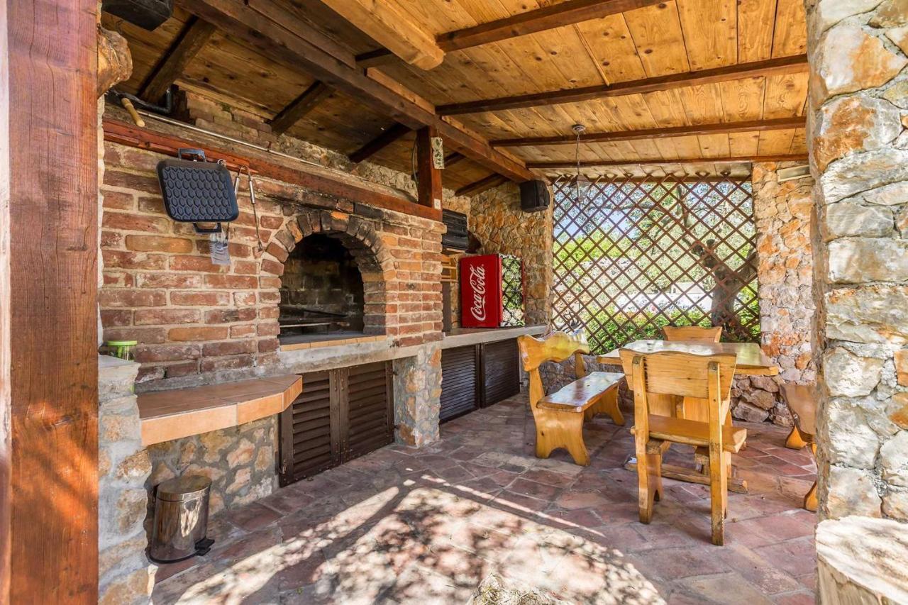 Holiday Home Olive Garden Brzac Exterior photo